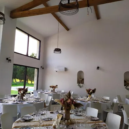 Domaine La Masquierette Tatil Evi